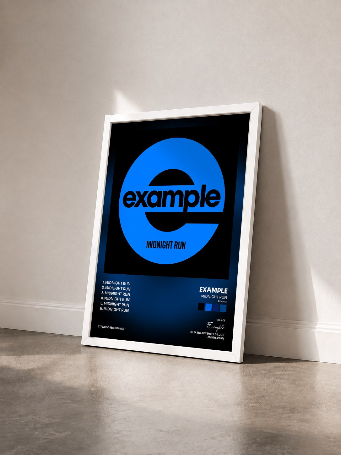 #blanc Tableau de l'album Midnight Run (Remixes) de Example vu de trois quarts, cadre blanc