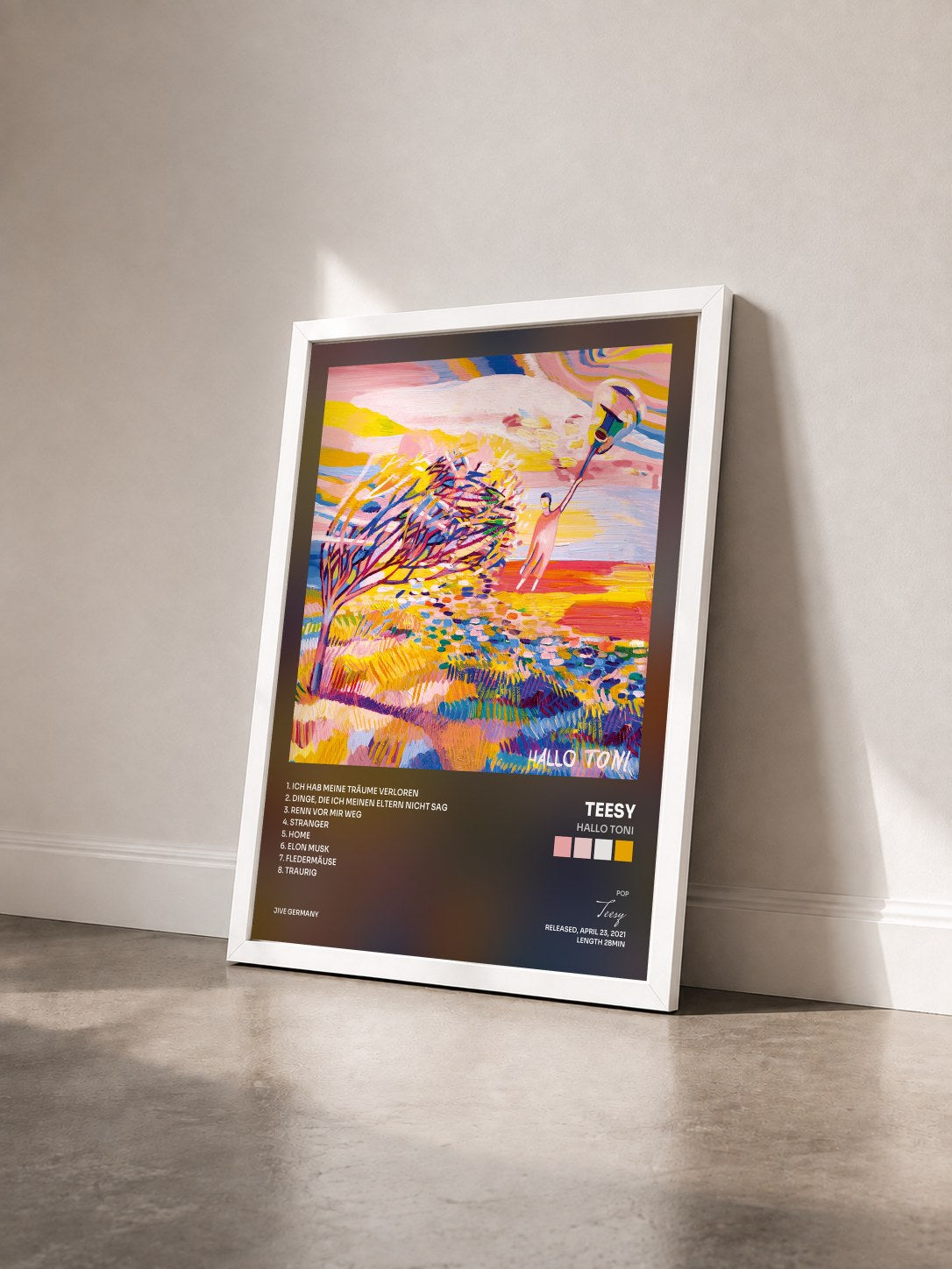 #blanc Tableau de l'album Hallo Toni de Teesy vu de trois quarts, cadre blanc