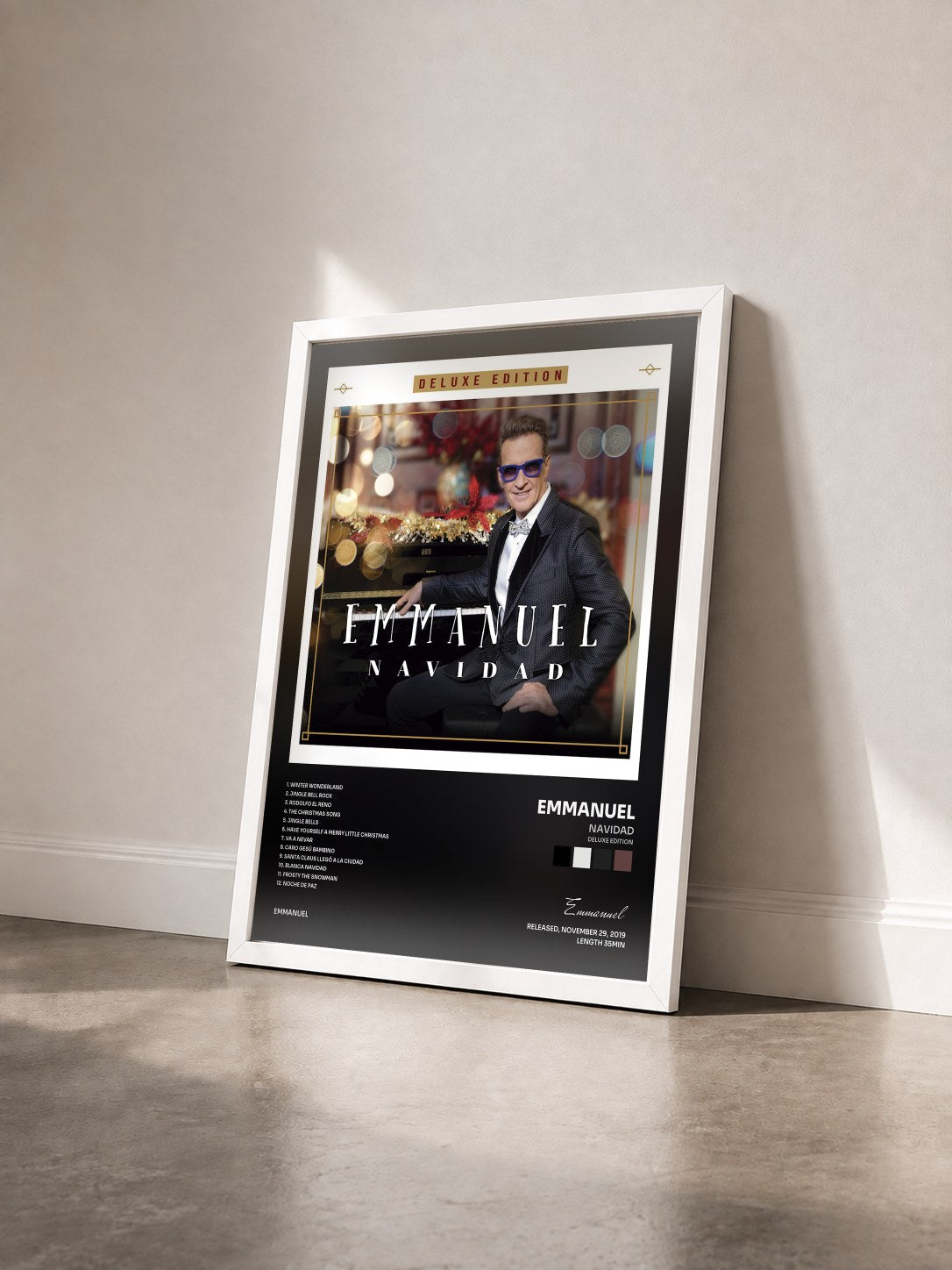 #blanc Tableau de l'album Navidad (Deluxe Edition) de Emmanuel vu de trois quarts, cadre blanc