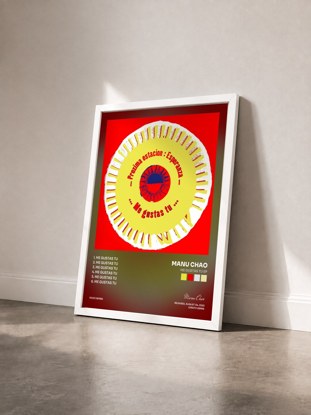 #blanc Tableau de l'album Me Gustas Tu EP de Manu Chao vu de trois quarts, cadre blanc