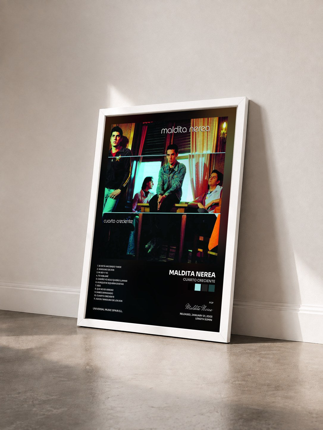 #blanc Tableau de l'album Cuarto Creciente de Maldita Nerea vu de trois quarts, cadre blanc