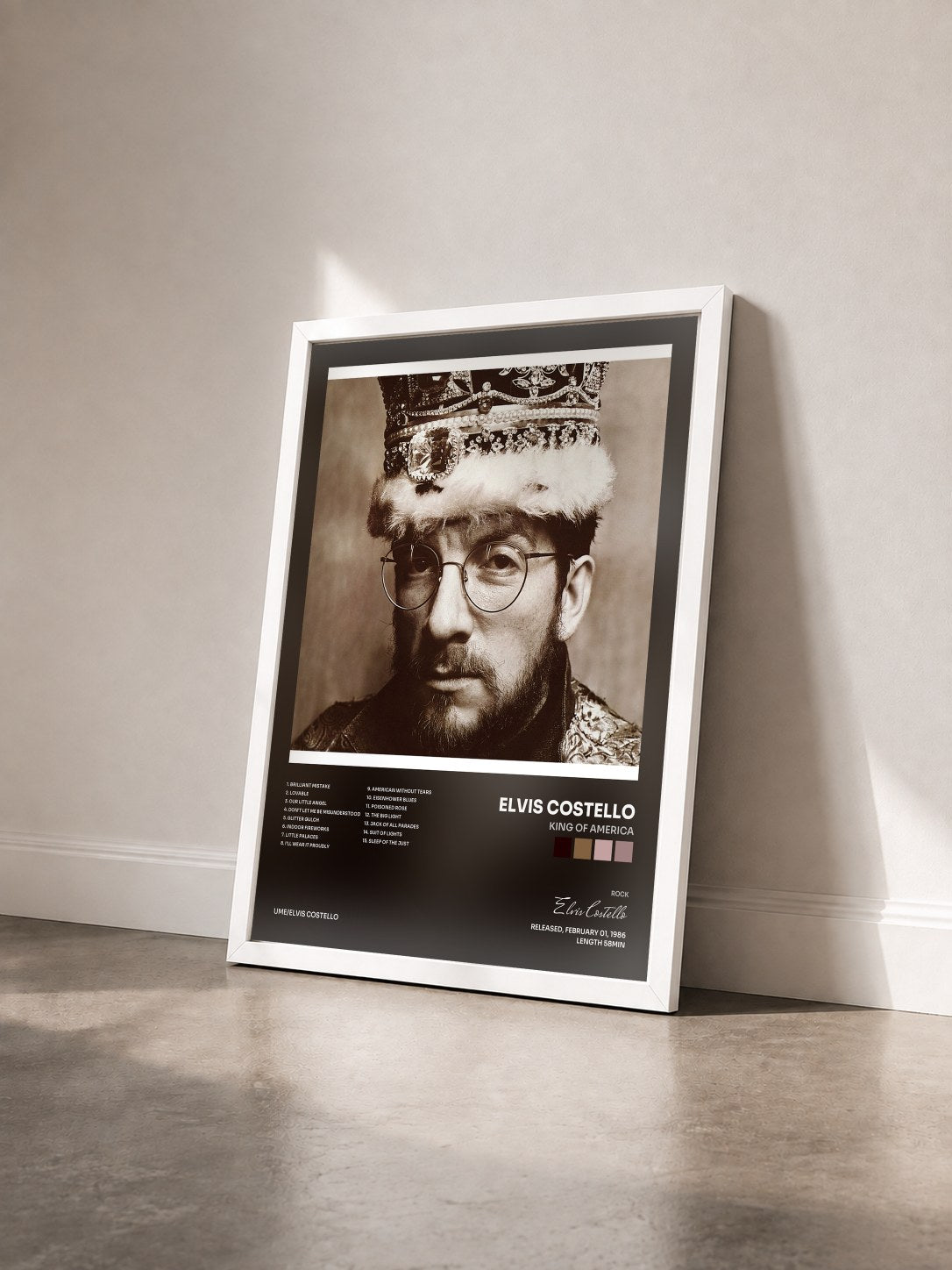 #blanc Tableau de l'album King Of America de Elvis Costello vu de trois quarts, cadre blanc