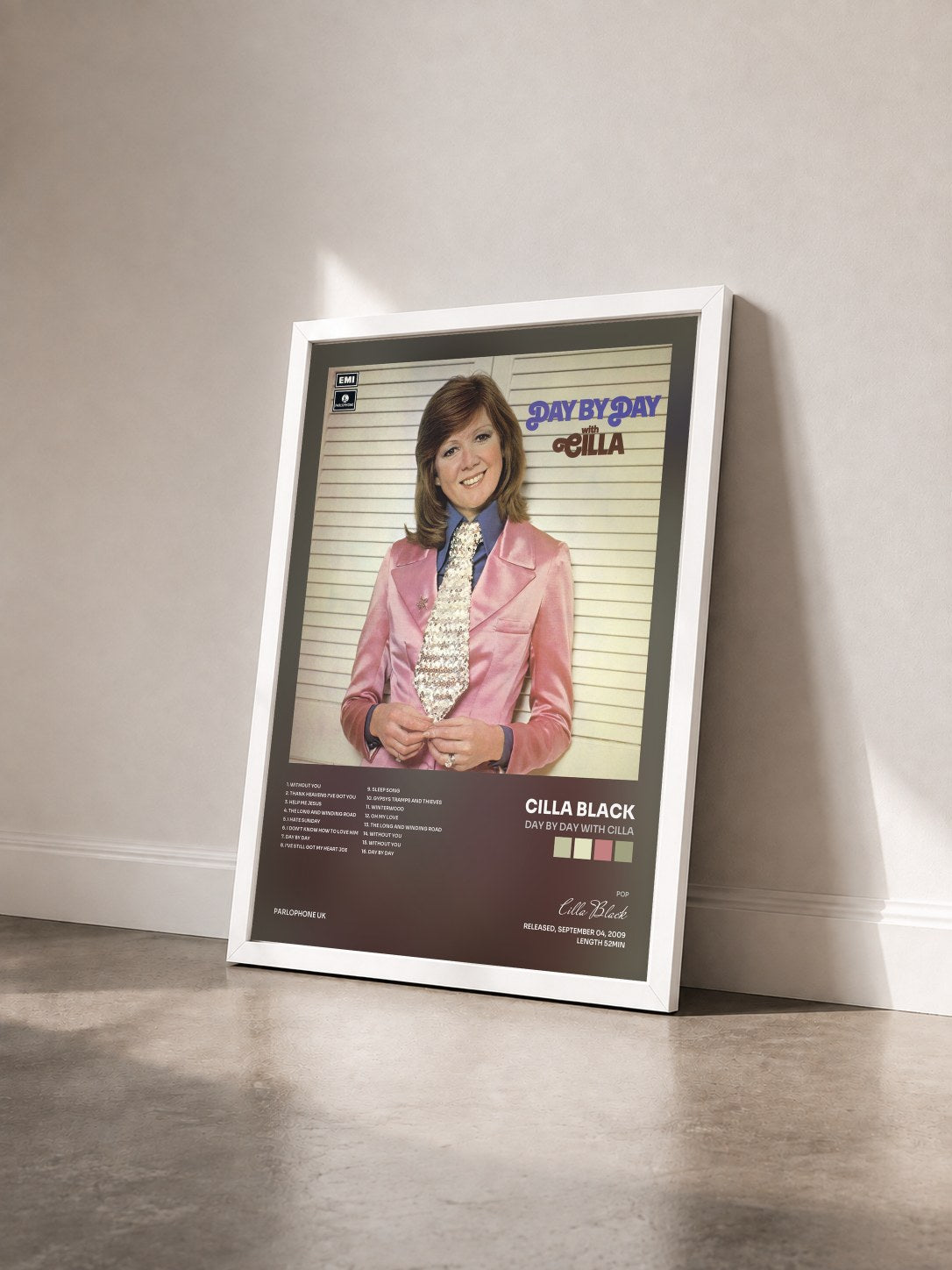 #blanc Tableau de l'album Day by Day With Cilla de Cilla Black vu de trois quarts, cadre blanc