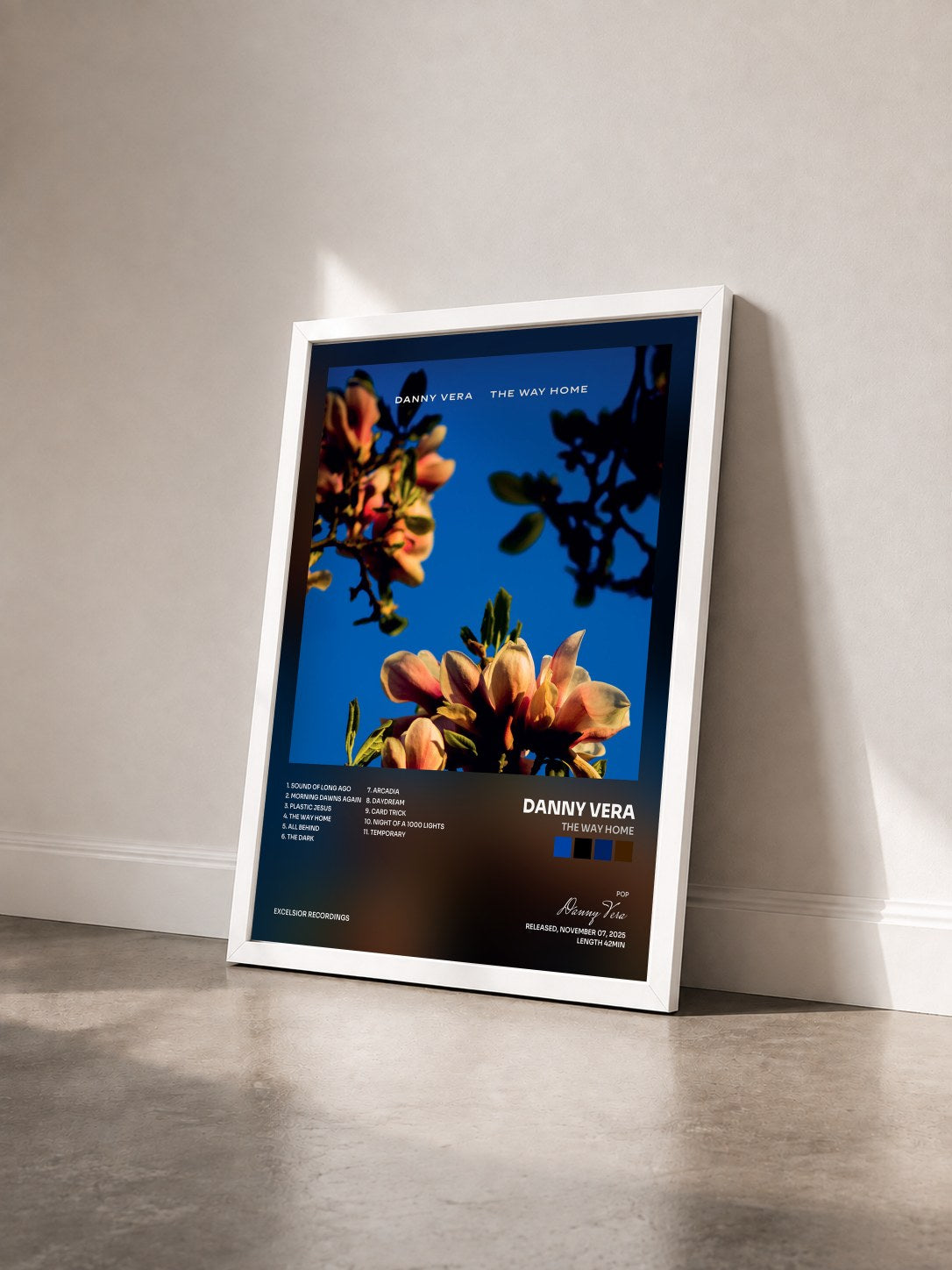 #blanc Tableau de l'album The Way Home de Danny Vera vu de trois quarts, cadre blanc
