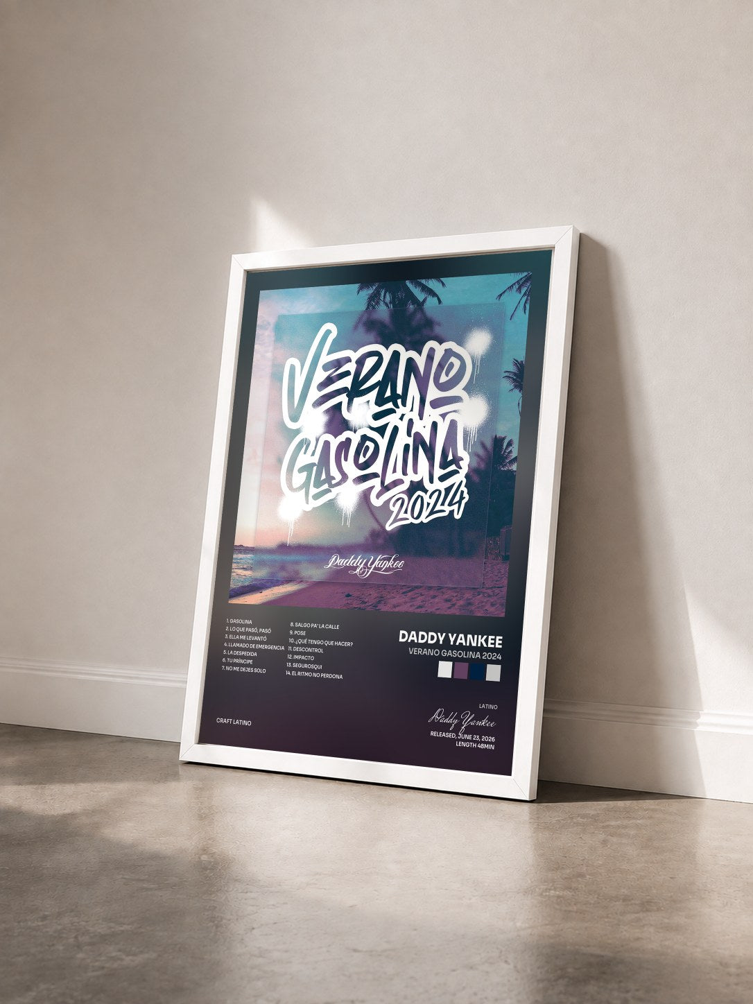 #blanc Tableau de l'album VERANO GASOLINA 2024 de Daddy Yankee vu de trois quarts, cadre blanc