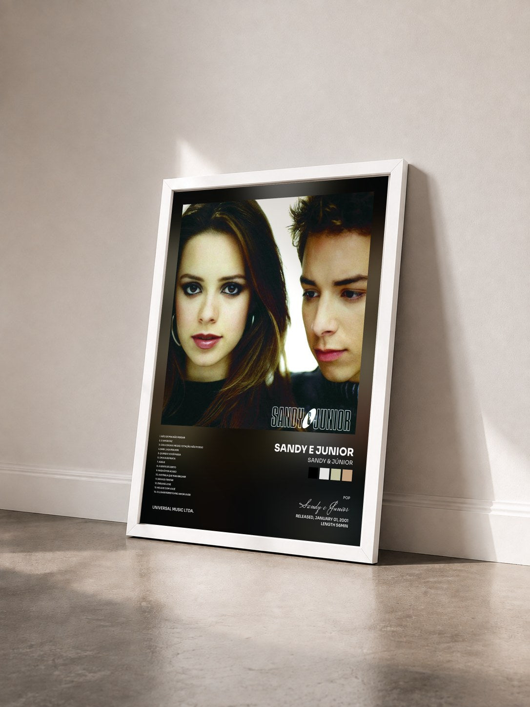 #blanc Tableau de l'album Sandy & Júnior de Sandy e Junior vu de trois quarts, cadre blanc