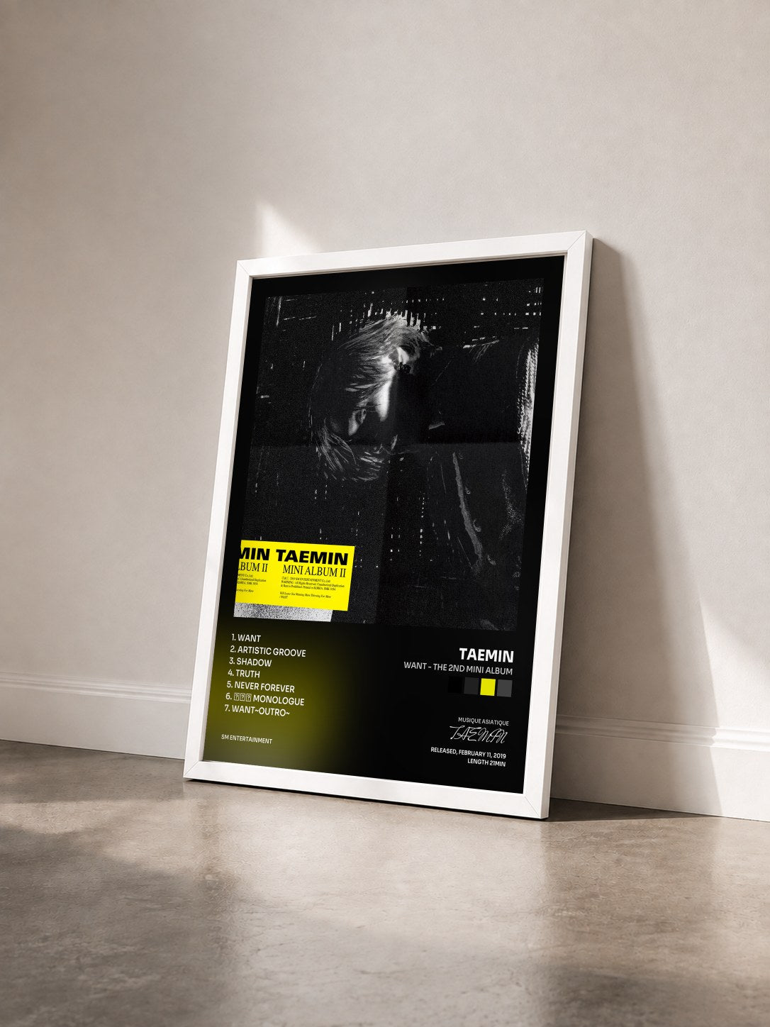 #blanc Tableau de l'album WANT - The 2nd Mini Album de TAEMIN vu de trois quarts, cadre blanc