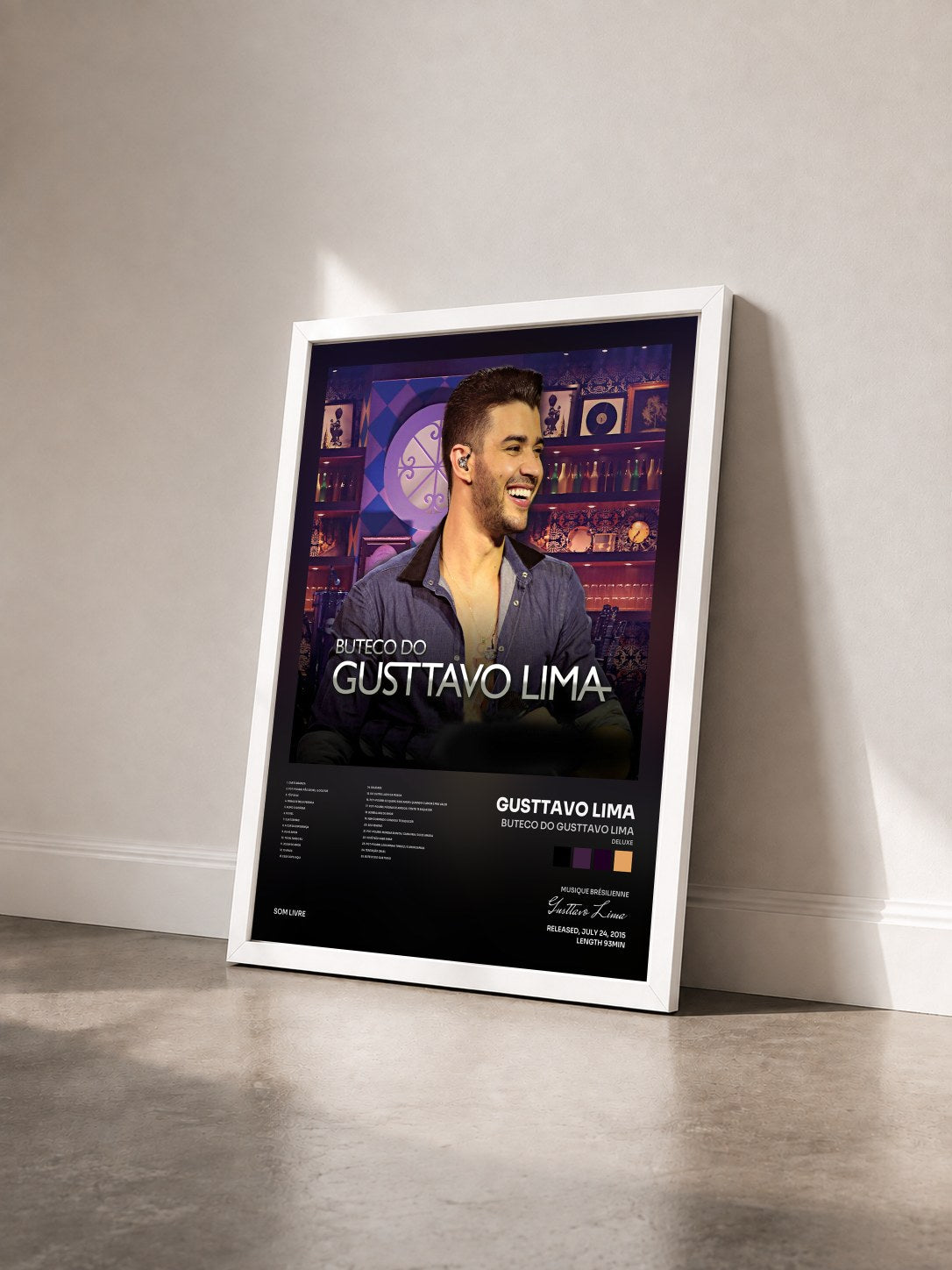 #blanc Tableau de l'album Buteco do Gusttavo Lima (Deluxe) de Gusttavo Lima vu de trois quarts, cadre blanc