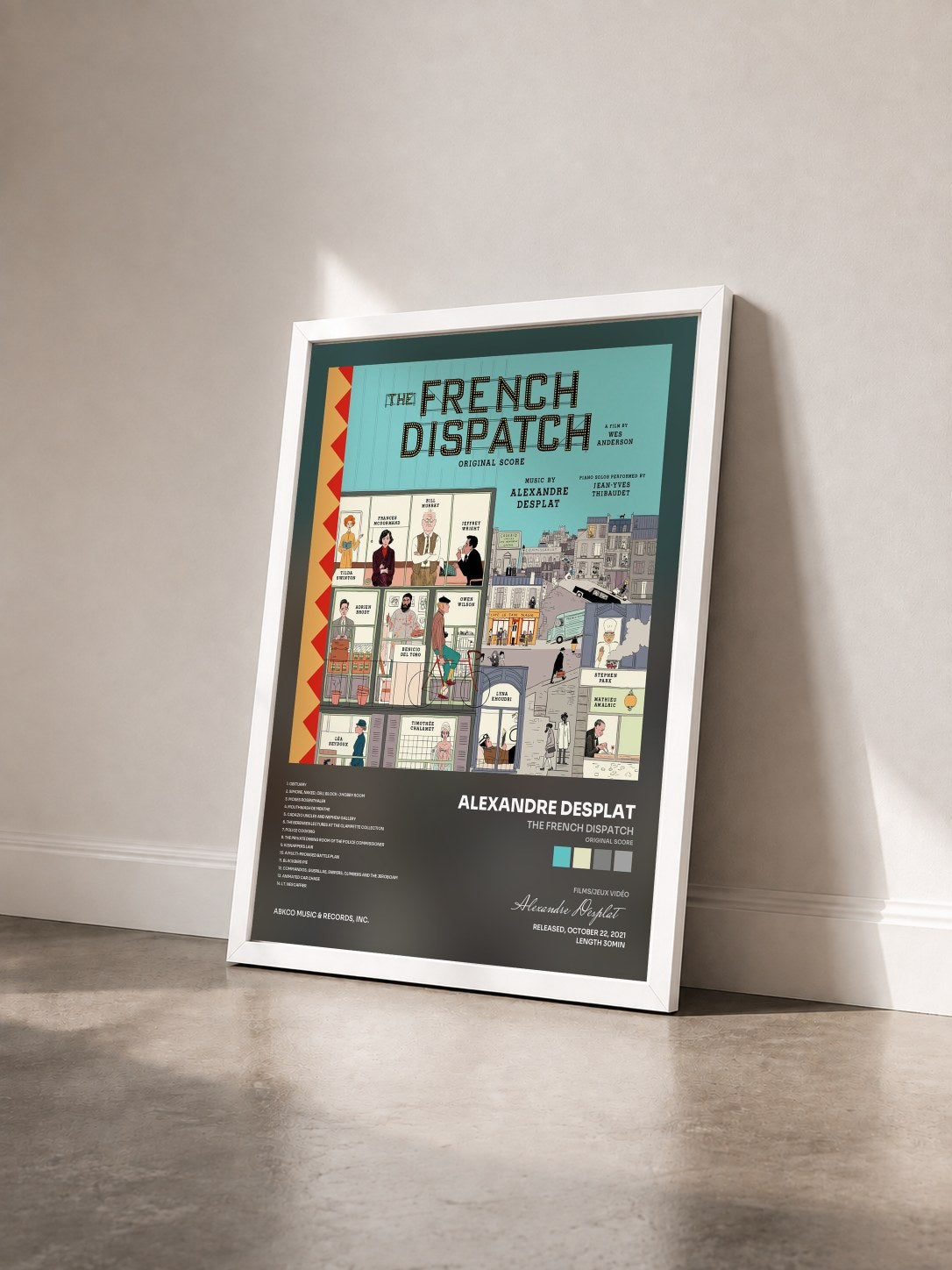 #blanc Tableau de l'album The French Dispatch (Original Score) de Alexandre Desplat vu de trois quarts, cadre blanc