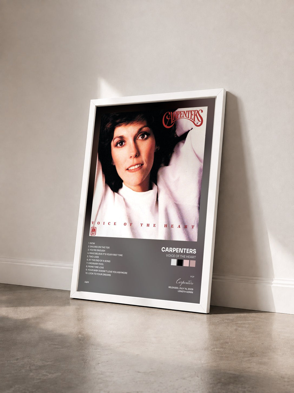 #blanc Voice Of The Heart de Carpenters en lámina enmarcada vista de tres cuartos, marco blanco