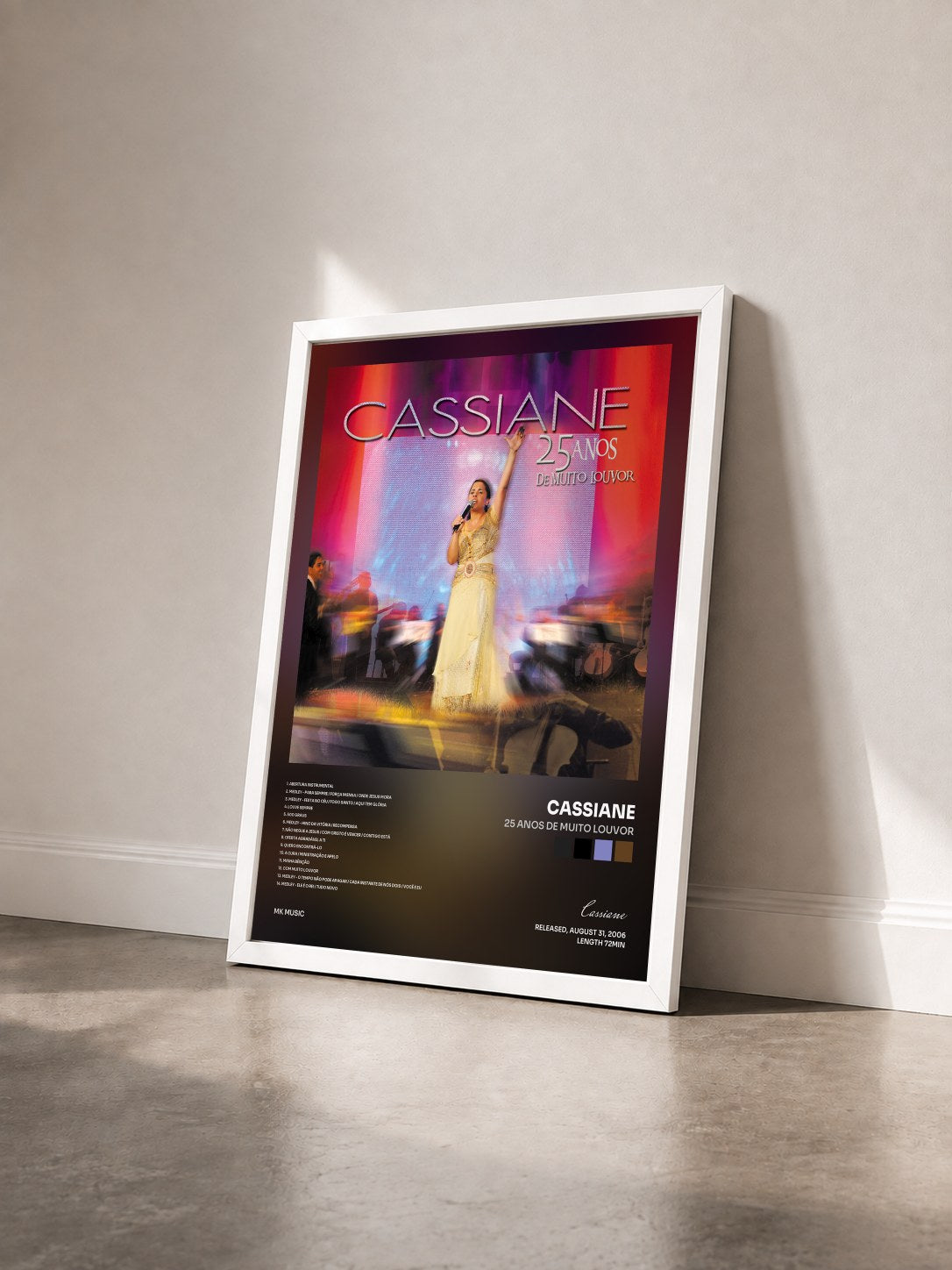 #blanc Tableau de l'album 25 Anos de Muito Louvor de Cassiane vu de trois quarts, cadre blanc