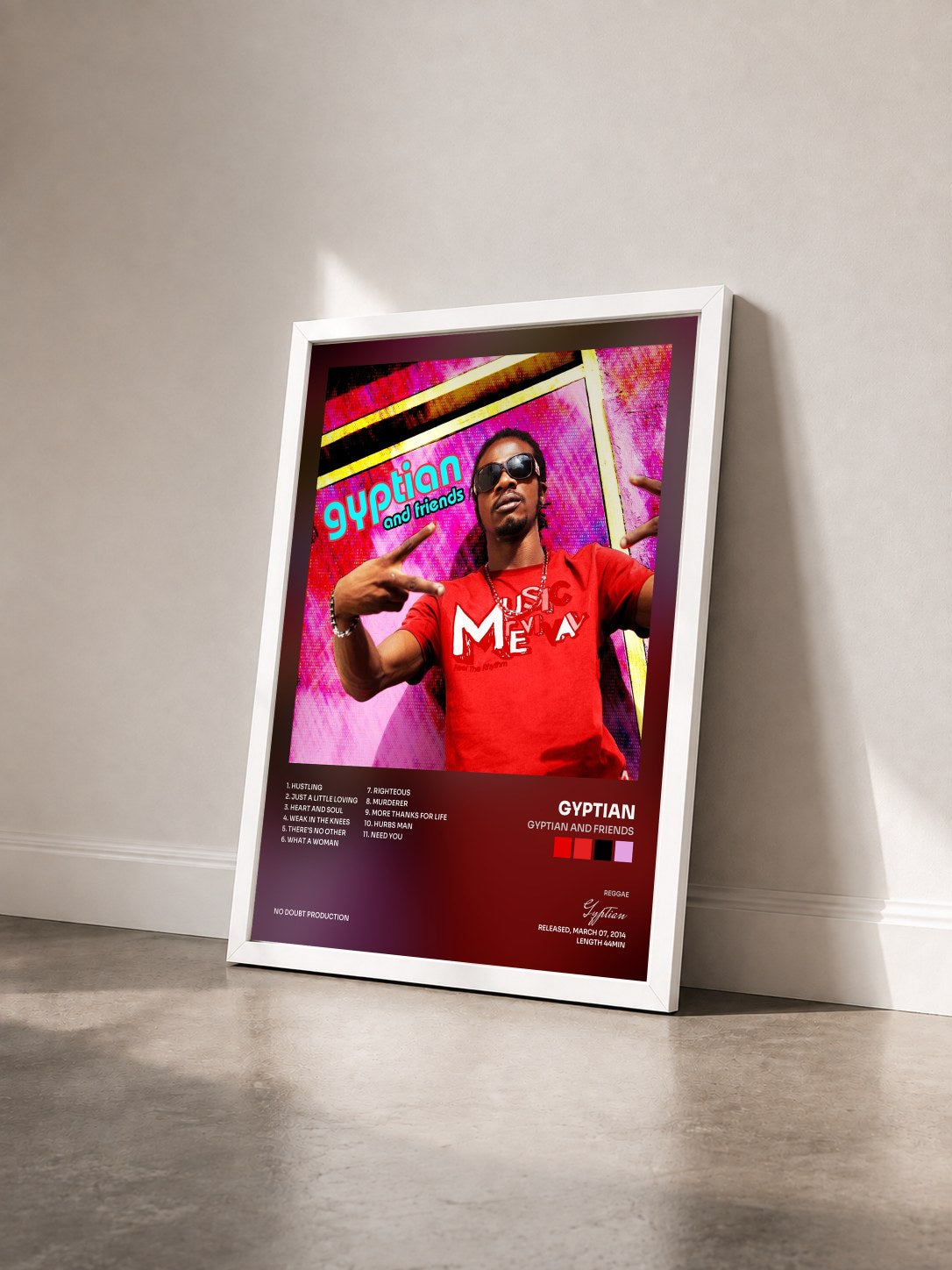 #blanc Tableau de l'album Gyptian And Friends de Gyptian vu de trois quarts, cadre blanc