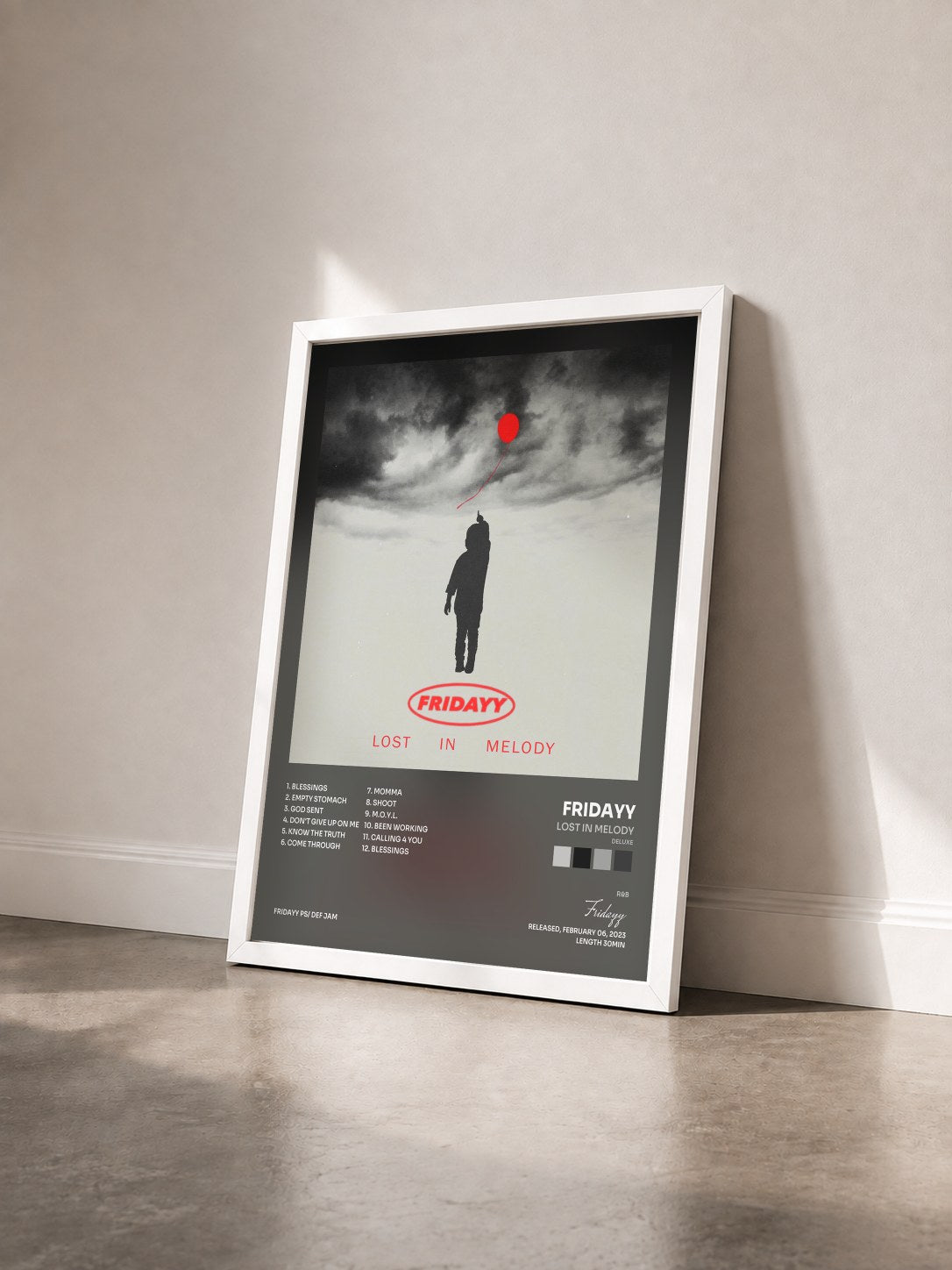 #blanc Tableau de l'album Lost In Melody (Deluxe) de Fridayy vu de trois quarts, cadre blanc