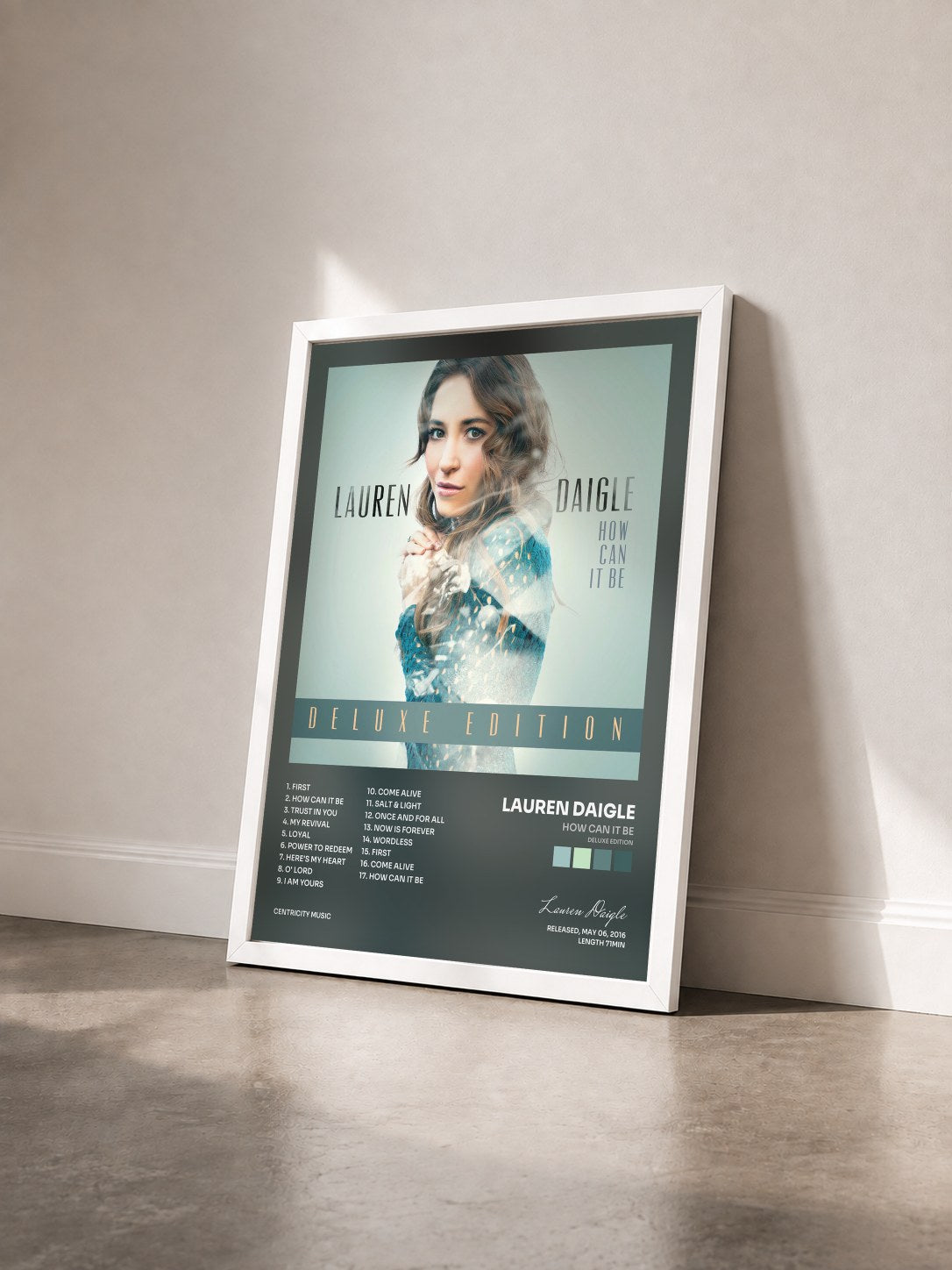 #blanc Tableau de l'album How Can It Be (Deluxe Edition) de Lauren Daigle vu de trois quarts, cadre blanc