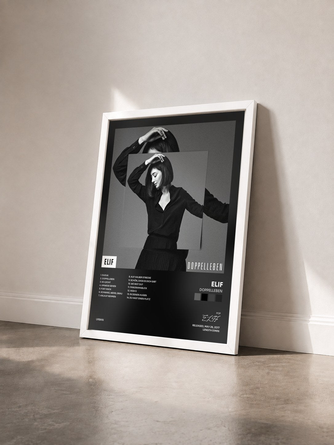#blanc Tableau de l'album Doppelleben de ELIF vu de trois quarts, cadre blanc