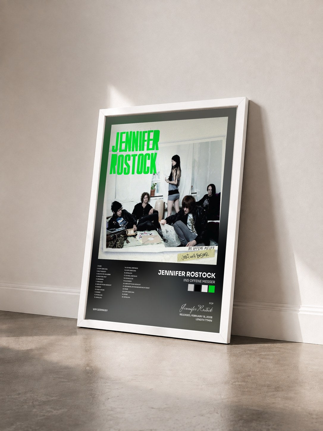 #blanc Tableau de l'album Ins offene Messer de Jennifer Rostock vu de trois quarts, cadre blanc