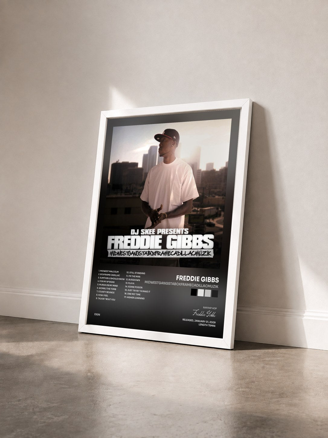#blanc Tableau de l'album Midwestgangstaboxframecadillacmuzik de Freddie Gibbs vu de trois quarts, cadre blanc
