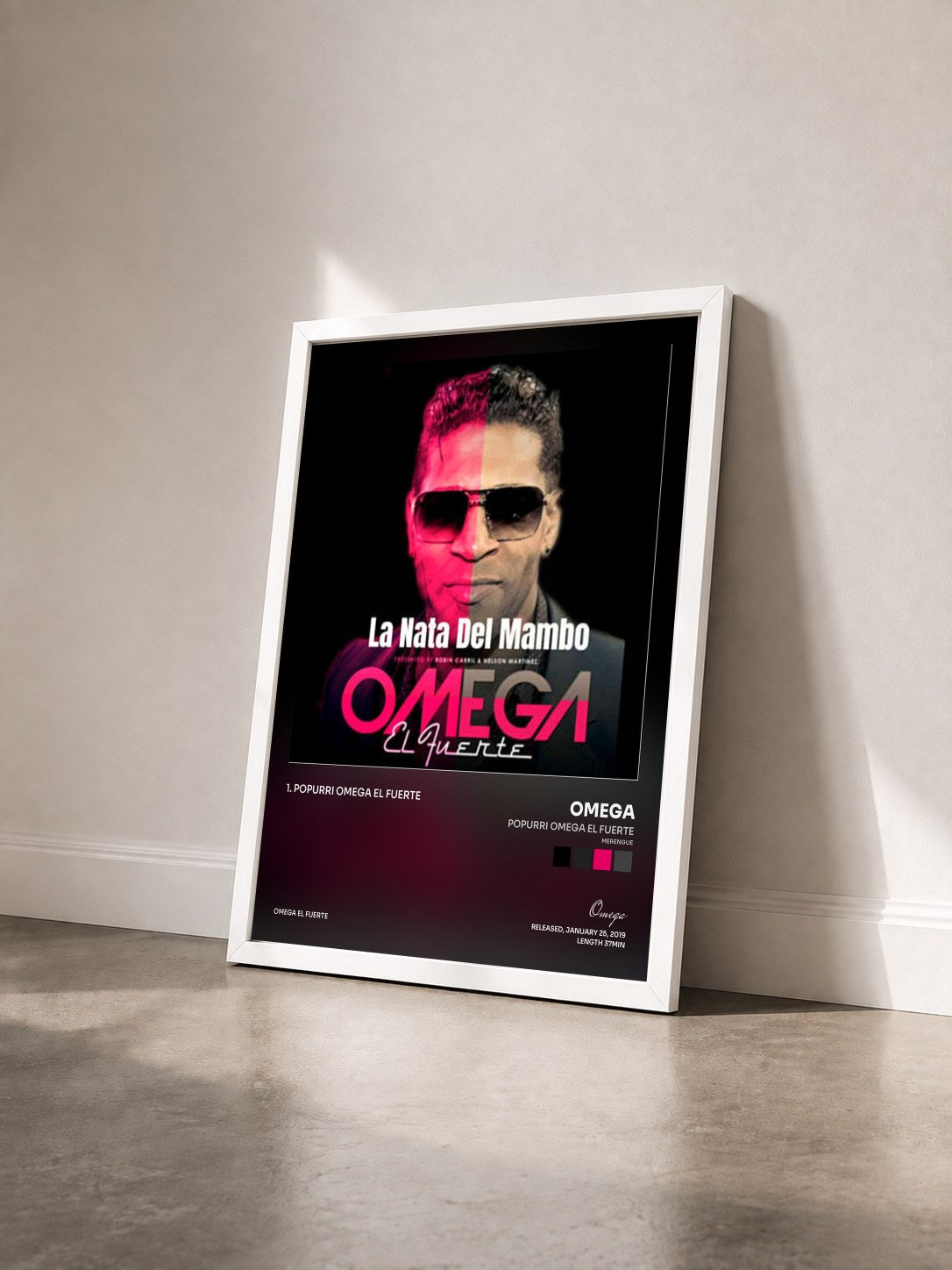 #blanc Tableau de l'album Popurri Omega el Fuerte (Merengue) de Omega vu de trois quarts, cadre blanc