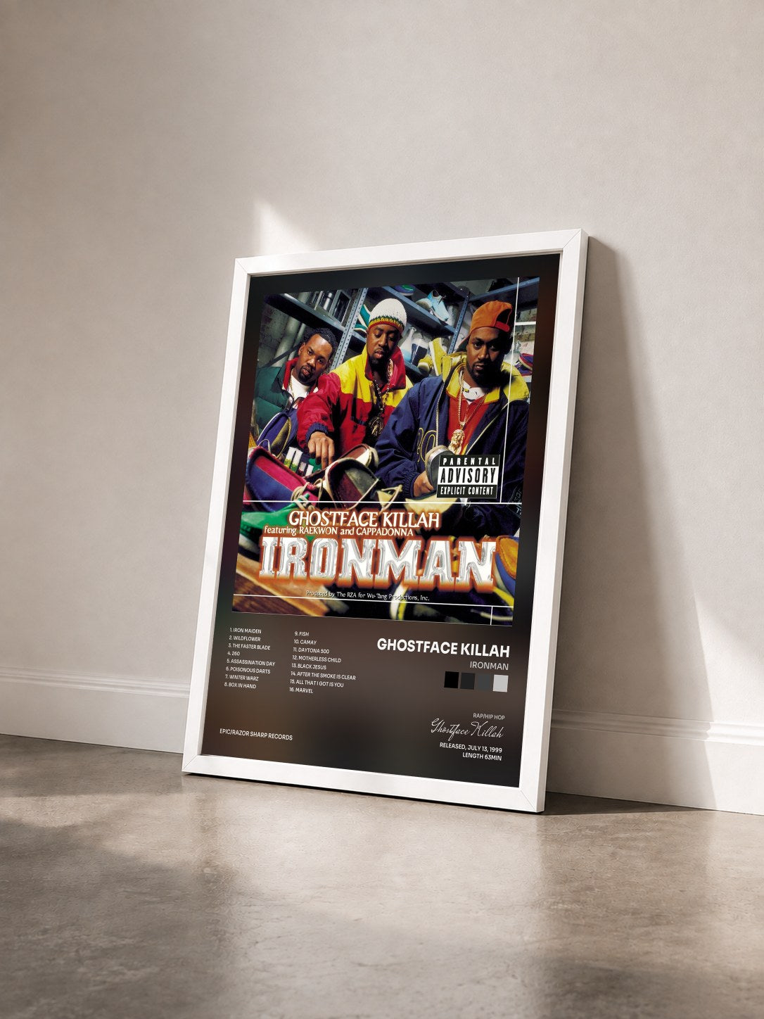#blanc Tableau de l'album Ironman de Ghostface Killah vu de trois quarts, cadre blanc