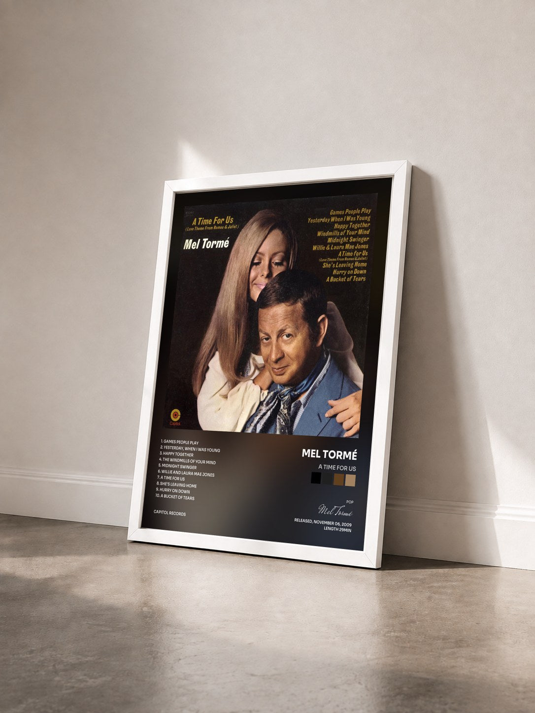 #blanc Tableau de l'album A Time For Us de Mel Tormé vu de trois quarts, cadre blanc