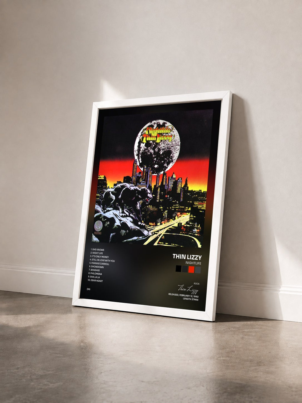 #blanc Tableau de l'album Nightlife de Thin Lizzy vu de trois quarts, cadre blanc