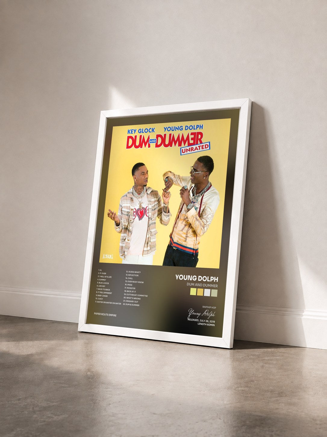 #blanc Tableau de l'album Dum and Dummer de Young Dolph vu de trois quarts, cadre blanc
