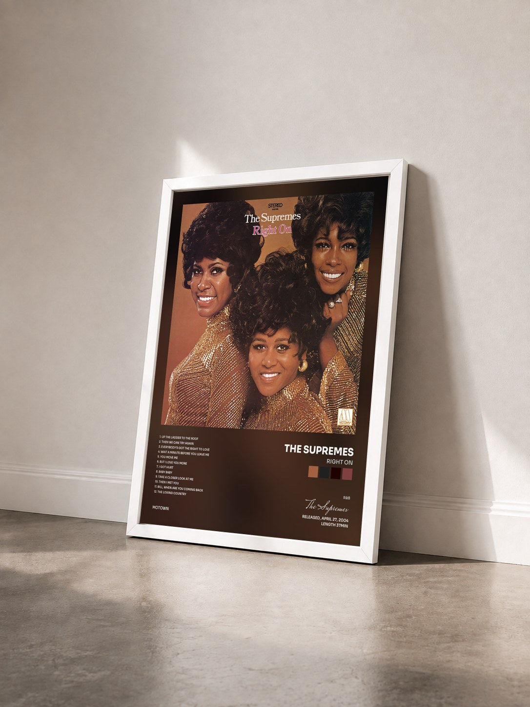 #blanc Tableau de l'album Right On de The Supremes vu de trois quarts, cadre blanc