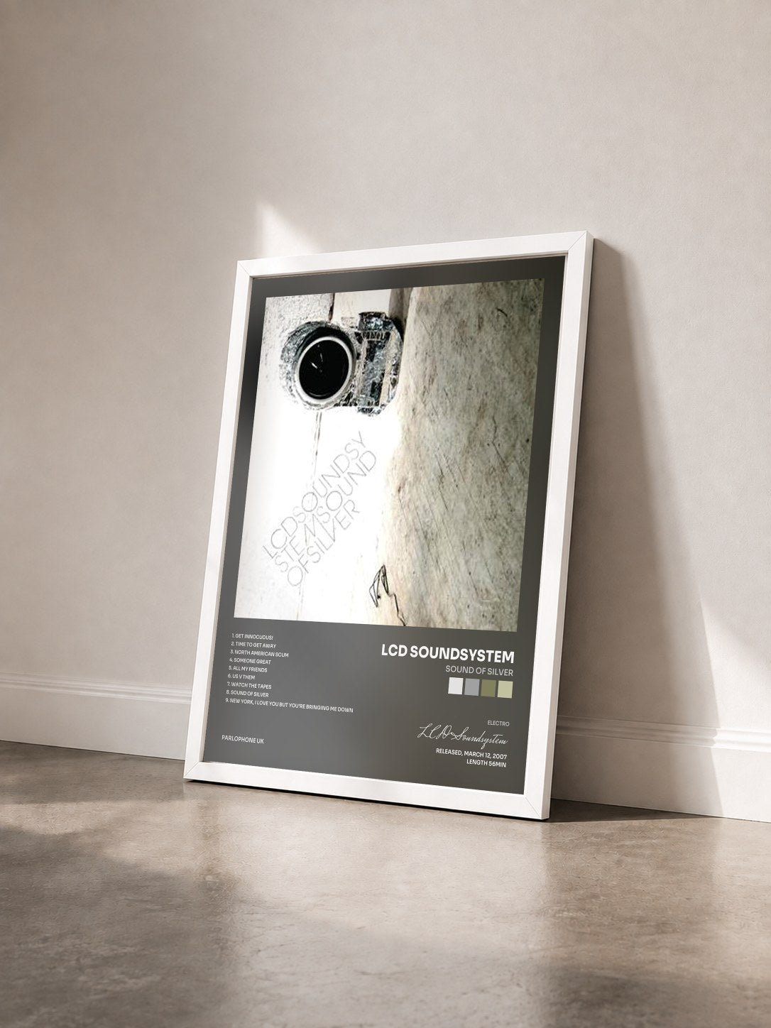 #blanc Tableau de l'album Sound of Silver de LCD Soundsystem vu de trois quarts, cadre blanc