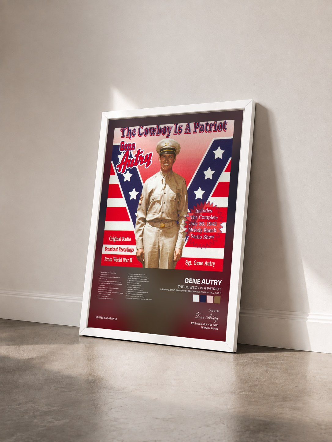 #blanc Tableau de l'album The Cowboy Is A Patriot (Original Radio Broadcast Recordings From World War 2) de Gene Autry vu de trois quarts, cadre blanc