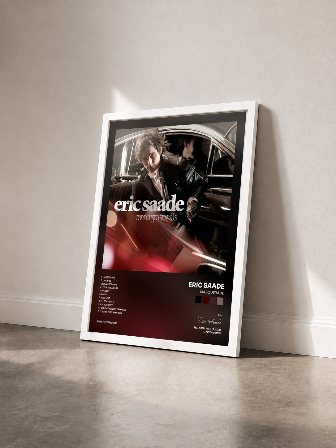 #blanc Tableau de l'album Masquerade de Eric Saade vu de trois quarts, cadre blanc
