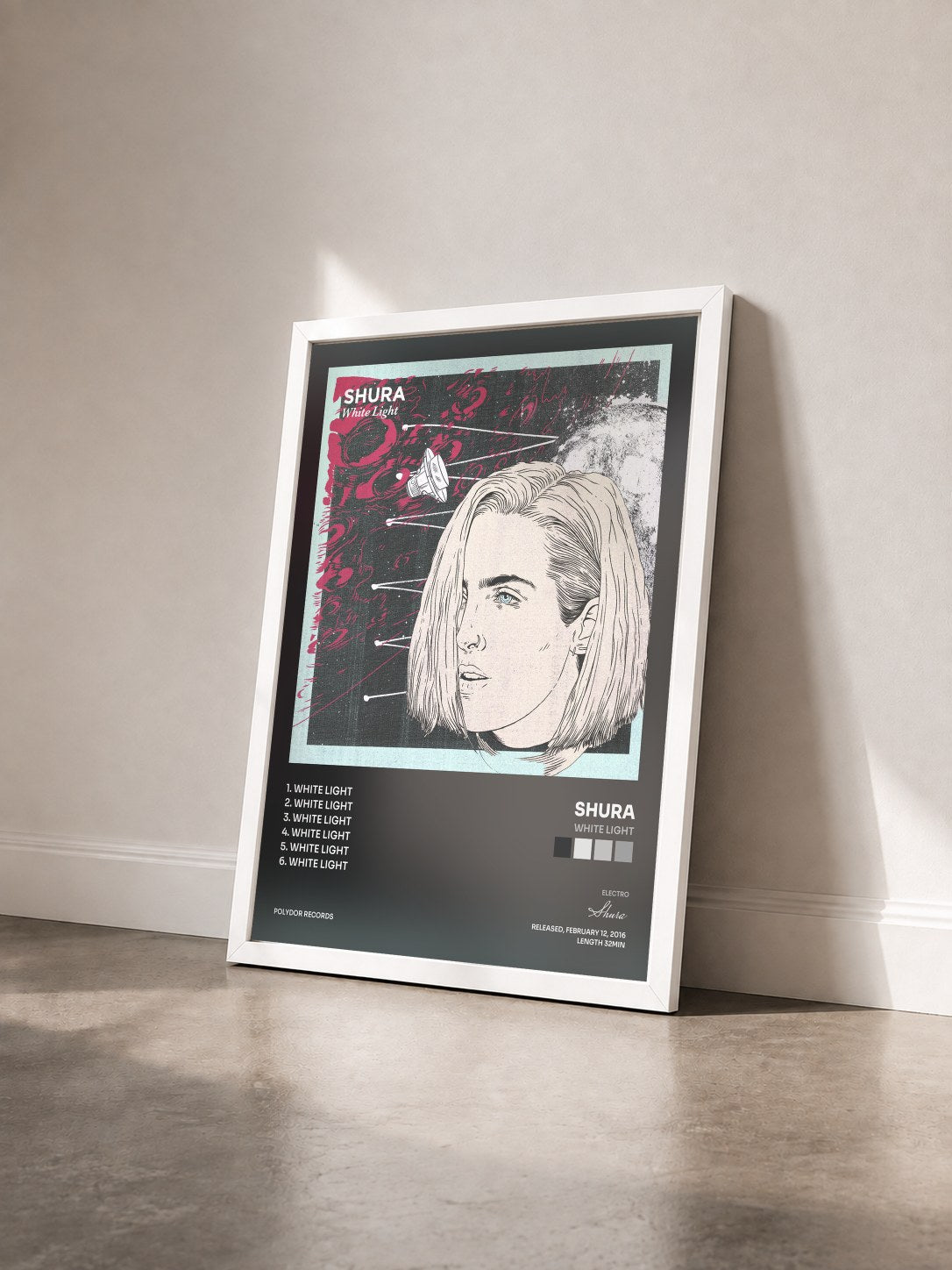 #blanc Tableau de l'album White Light de Shura vu de trois quarts, cadre blanc