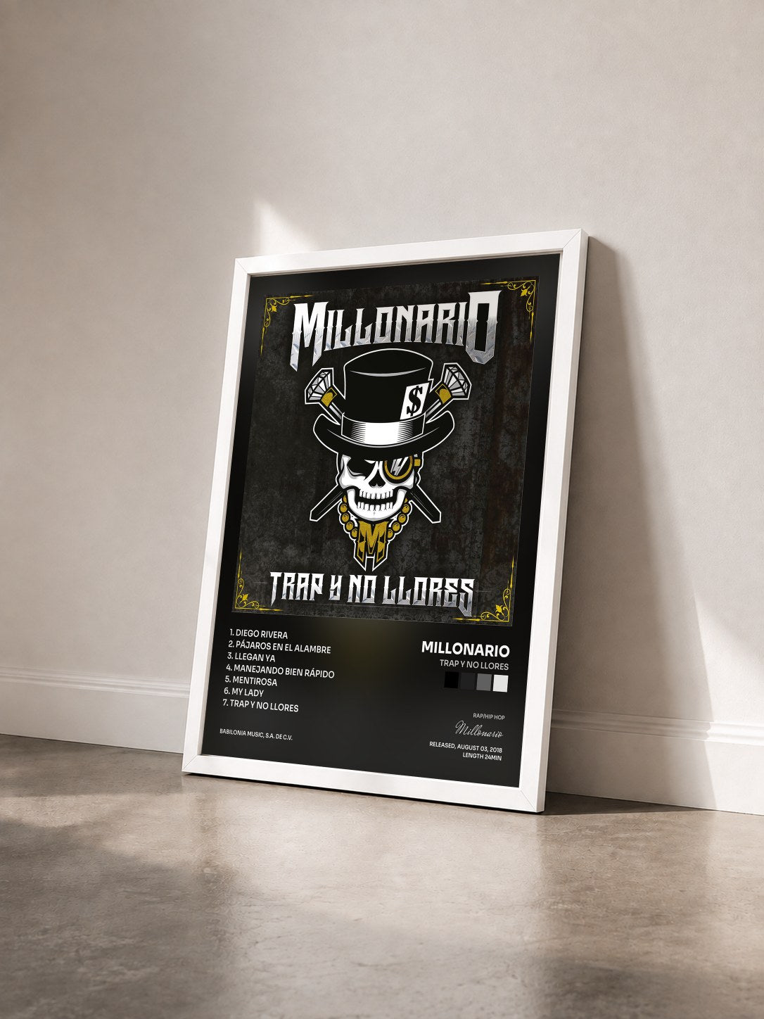 #blanc Tableau de l'album Trap y No Llores de Millonario vu de trois quarts, cadre blanc