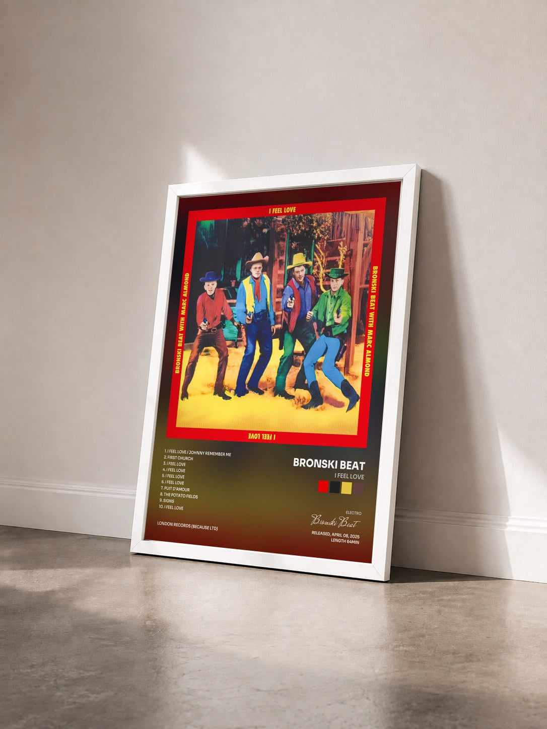 #blanc Tableau de l'album I Feel Love de Bronski Beat vu de trois quarts, cadre blanc