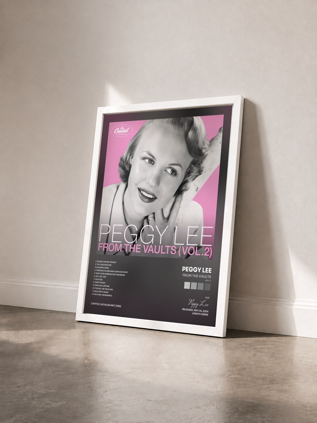 #blanc Tableau de l'album From The Vaults (Vol. 2) de Peggy Lee vu de trois quarts, cadre blanc
