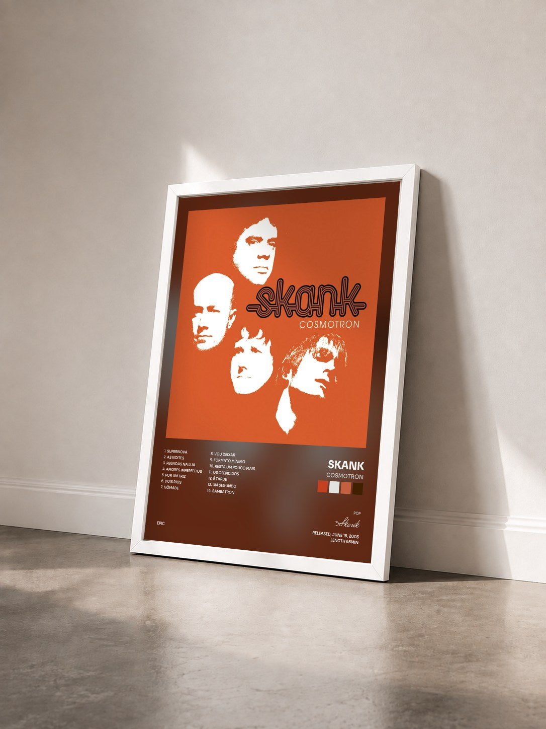 #blanc Tableau de l'album Cosmotron de Skank vu de trois quarts, cadre blanc
