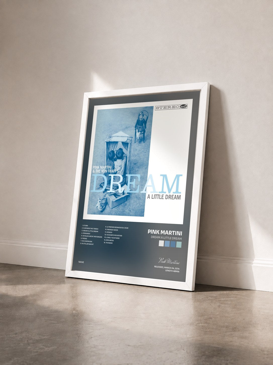 #blanc Tableau de l'album Dream a Little Dream de Pink Martini vu de trois quarts, cadre blanc