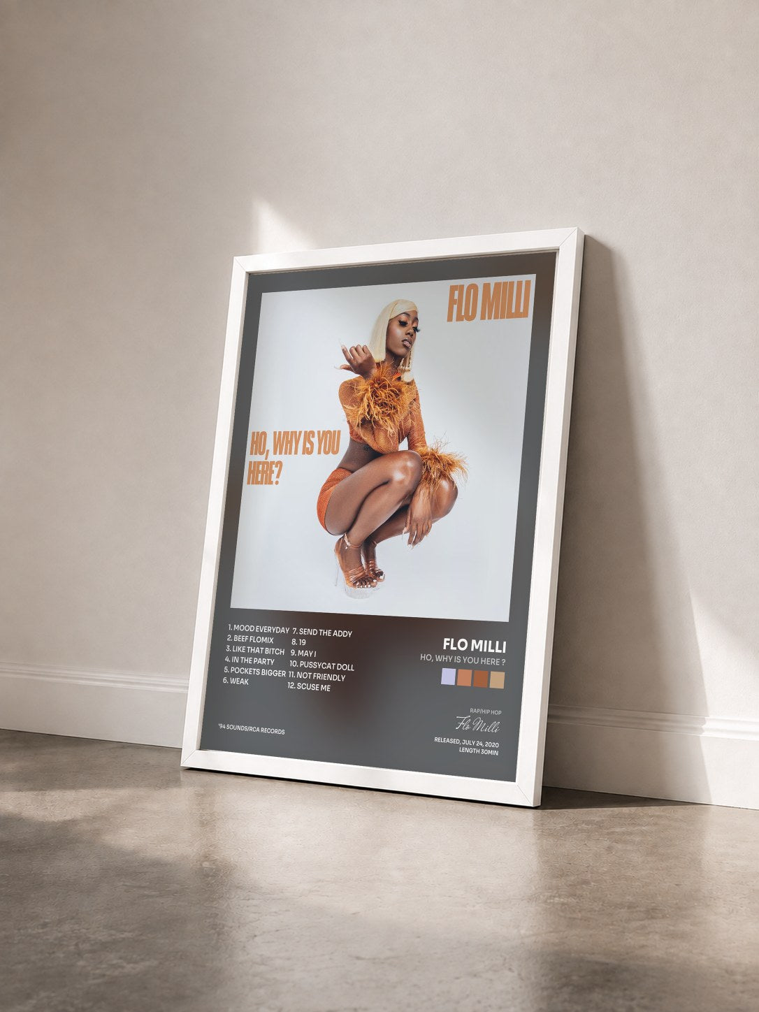 #blanc Tableau de l'album Ho, why is you here ? de Flo Milli vu de trois quarts, cadre blanc