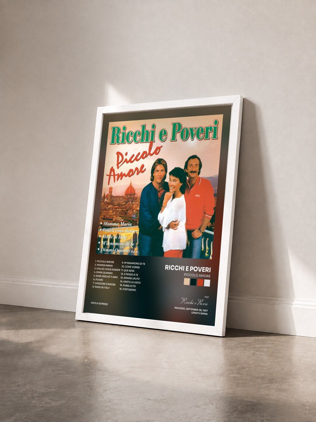 #blanc Tableau de l'album Piccolo Amore de Ricchi e Poveri vu de trois quarts, cadre blanc