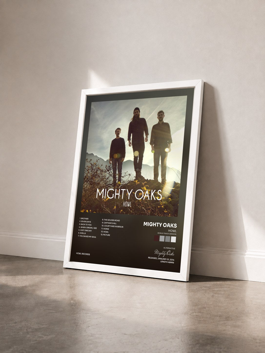 #blanc Tableau de l'album Howl (Bonus Track Version) de Mighty Oaks vu de trois quarts, cadre blanc