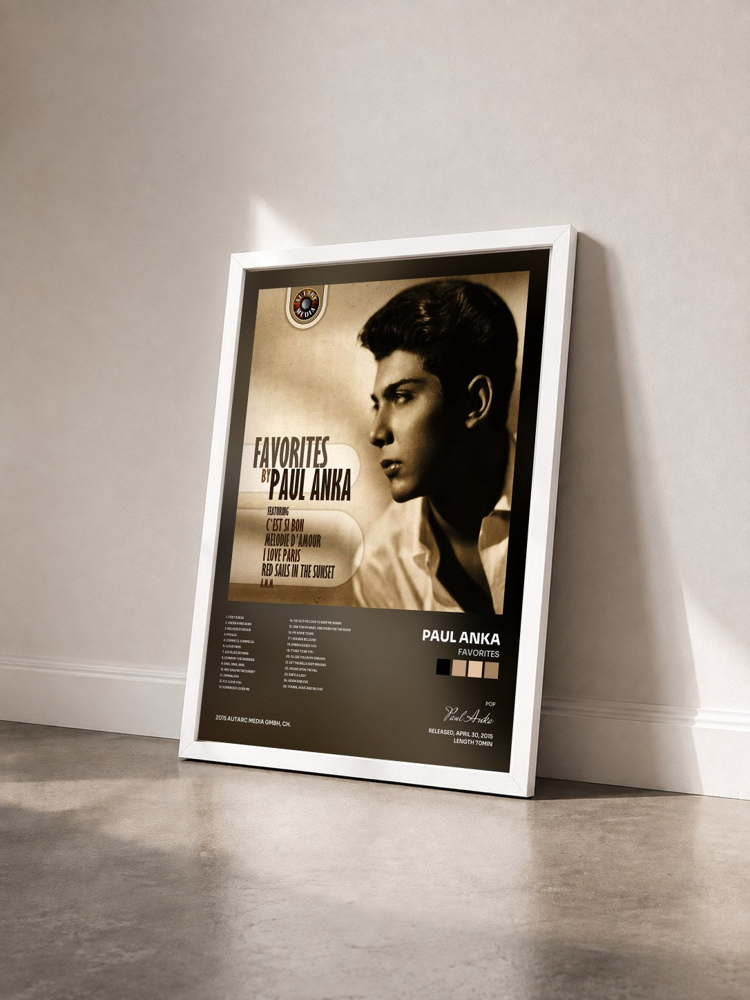 #blanc Tableau de l'album Favorites de Paul Anka vu de trois quarts, cadre blanc