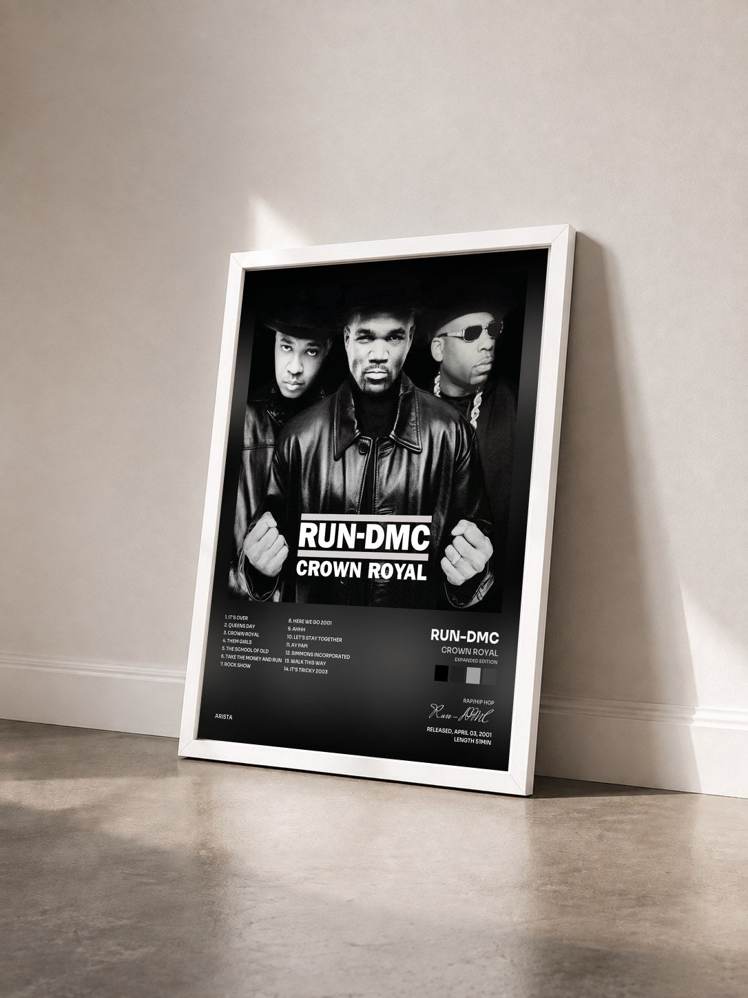 #blanc Tableau de l'album Crown Royal (Expanded Edition) de Run-DMC vu de trois quarts, cadre blanc