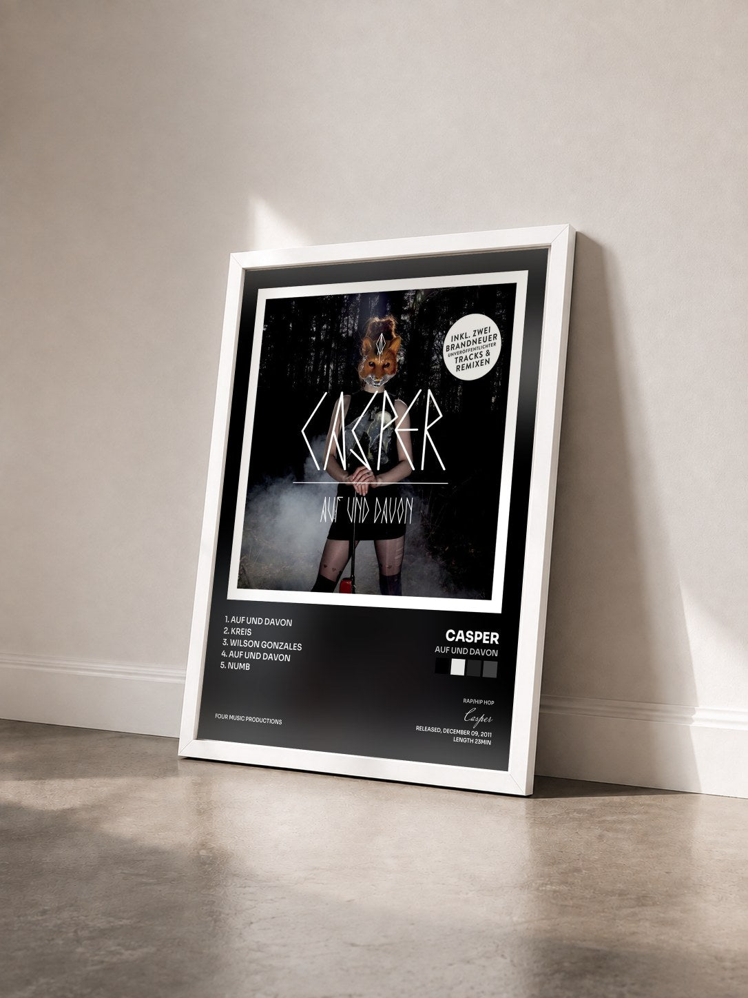 #blanc Tableau de l'album Auf und davon de Casper vu de trois quarts, cadre blanc