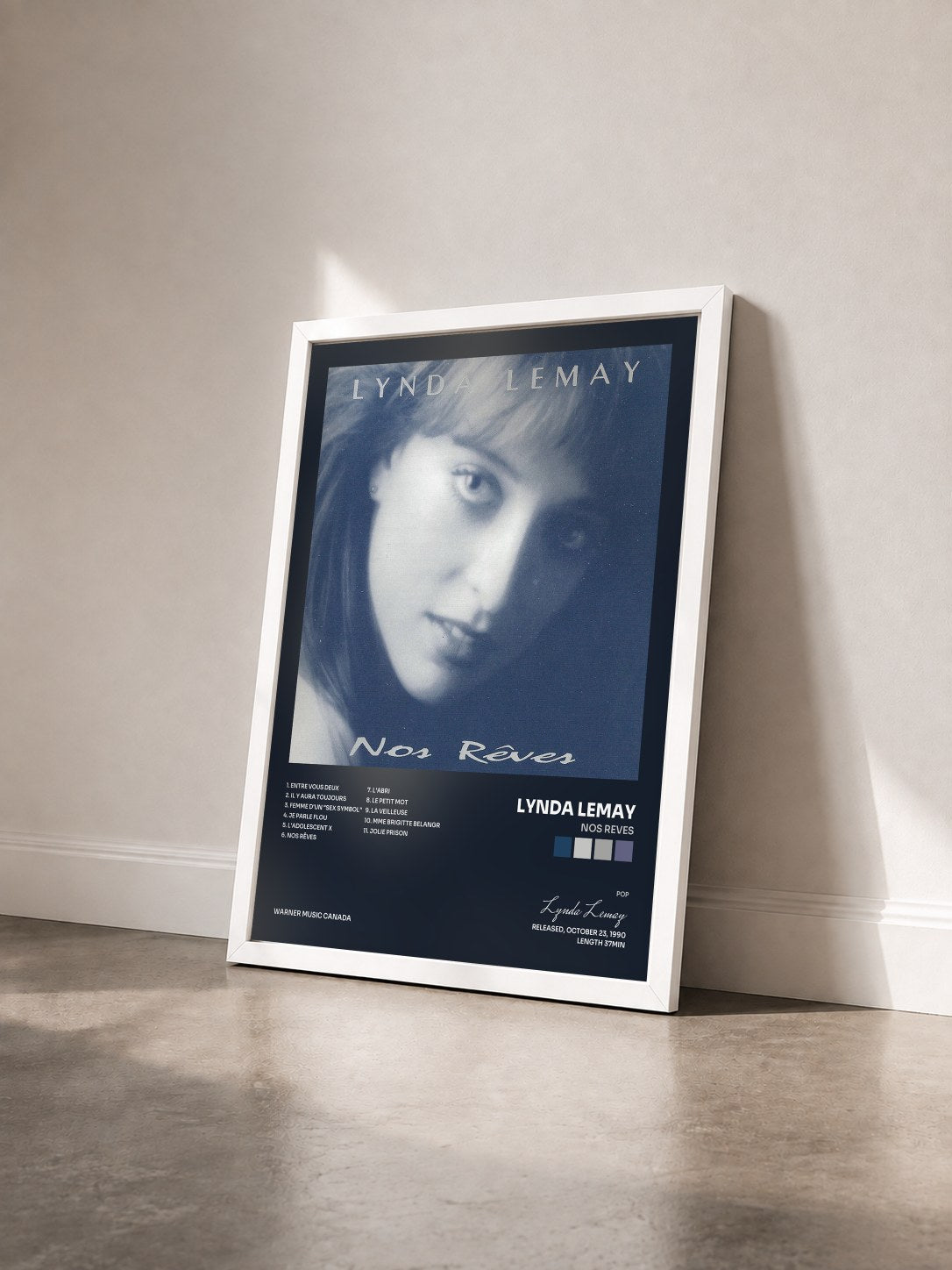#blanc Tableau de l'album Nos Reves de Lynda Lemay vu de trois quarts, cadre blanc