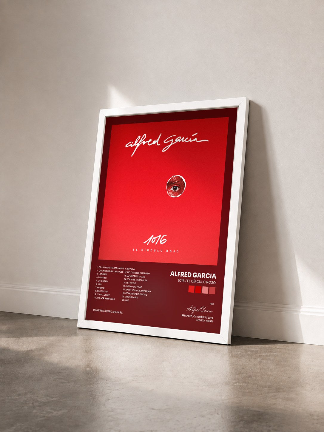 #blanc Tableau de l'album 1016 / El Círculo Rojo de Alfred Garcia vu de trois quarts, cadre blanc