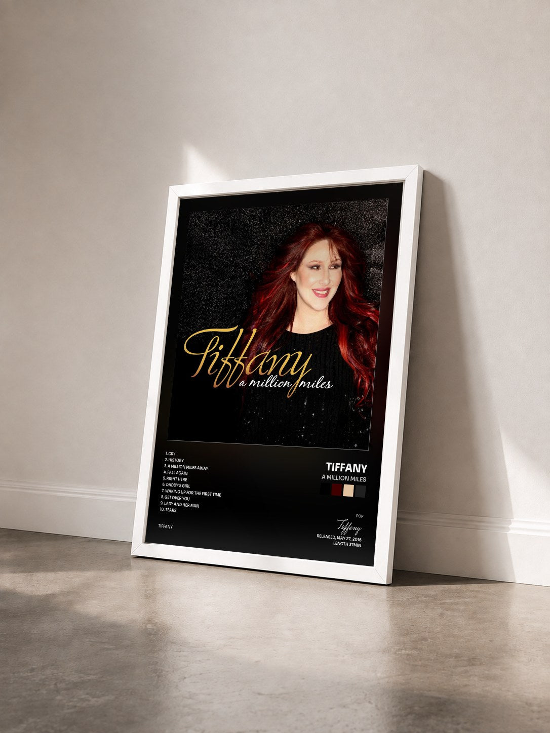 #blanc Tableau de l'album A Million Miles de Tiffany vu de trois quarts, cadre blanc