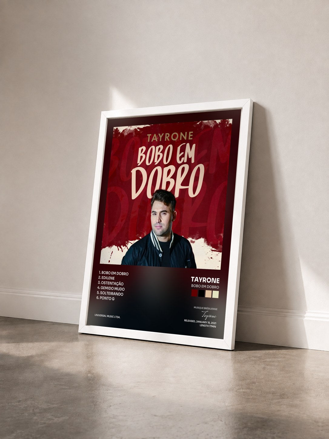 #blanc Tableau de l'album Bobo Em Dobro de Tayrone vu de trois quarts, cadre blanc