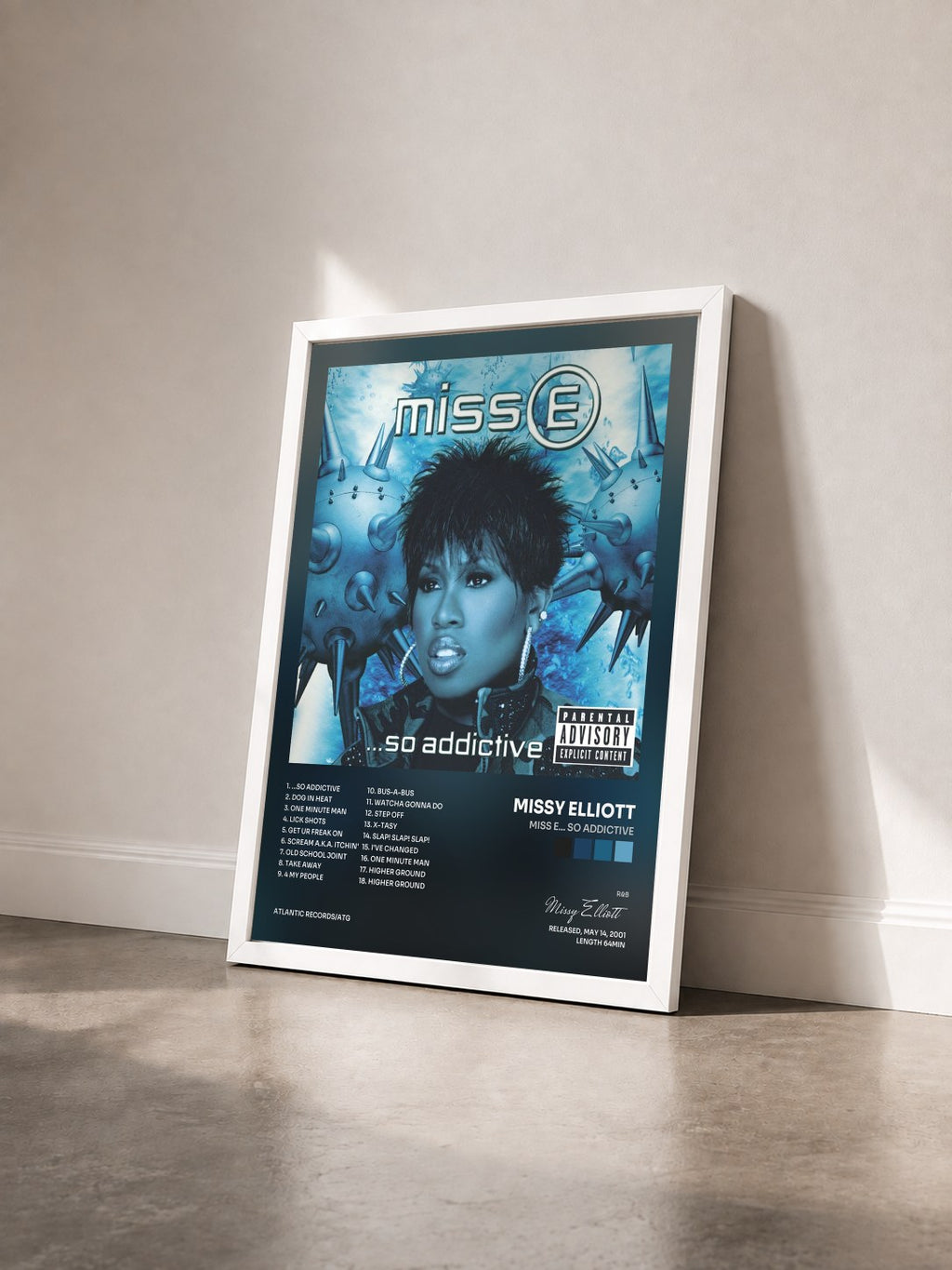 #blanc Tableau de l'album Miss E... So Addictive de Missy Elliott vu de trois quarts, cadre blanc