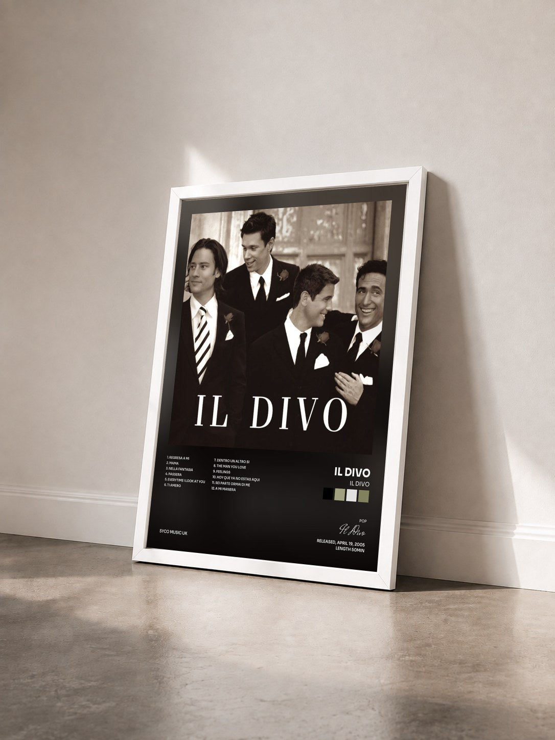 #blanc Tableau de l'album Il Divo de Il Divo vu de trois quarts, cadre blanc