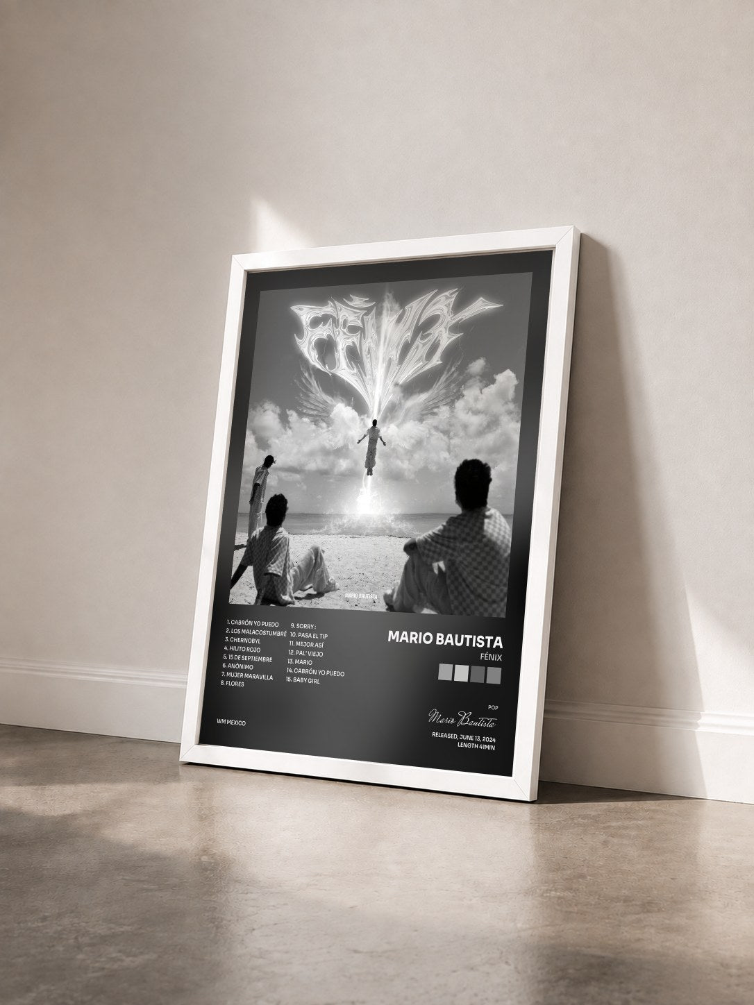 #blanc Tableau de l'album Fénix de Mario Bautista vu de trois quarts, cadre blanc