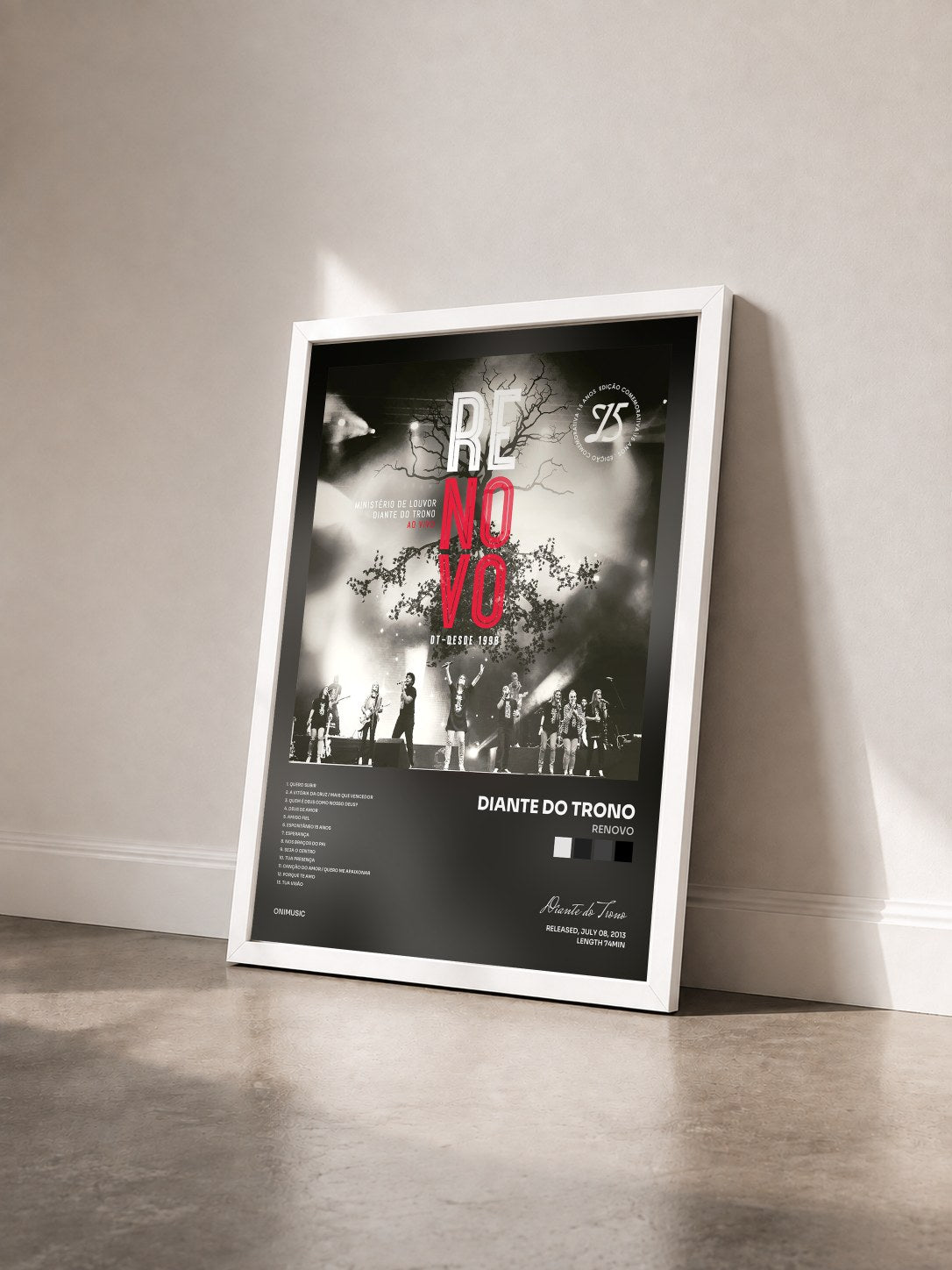 #blanc Tableau de l'album Renovo de Diante do Trono vu de trois quarts, cadre blanc